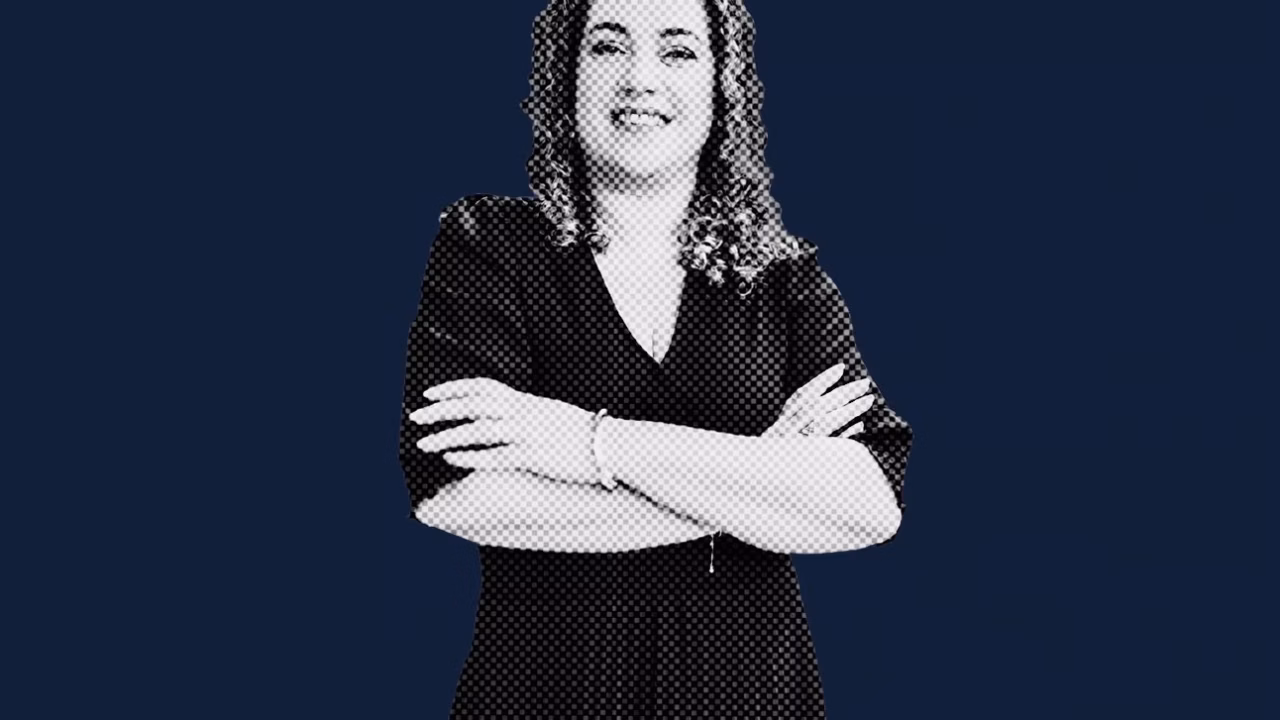 Karoline Leavitt : portrait d&rsquo;une fidèle de Donald Trump au style combatif face à la presse